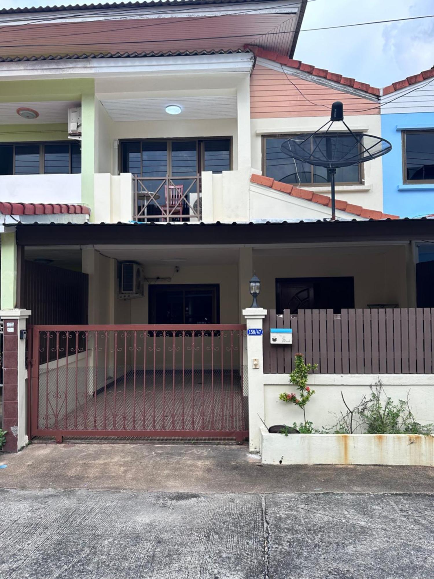 Hideaway House Patong Apartamento Exterior foto